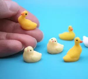 1:6 Scale Mini Chicks and Ducks 7 Pcs Farm Animals Set for Fairy Garden Pond - Picture 1 of 12