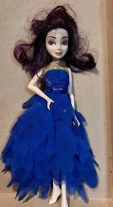 Disney Descendants 2 Coronation Evie Isle Of The Lost Doll Different Doll C110 - Picture 1 of 6