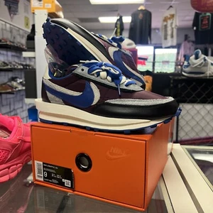 Größe 9 - Nike sacai x Undercover x LDWaffle Night Maroon Team Royal - Bild 1 von 7