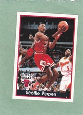 SCOTTIE PIPPEN CHICAGO BULLS  PANINI '94-'95 BASKETBALL STICKER #35