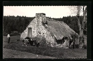 CPA Le Chambon-sur-Lignon, La Vieille Chaumière - Picture 1 of 2