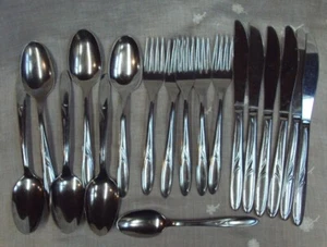 Lot/18 pcs SUPERIOR Stainless Silverware USA ~ Spoons - Forks - Knives - Picture 1 of 8