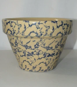 R.R.P ROBINSON RANSBOTTOM ROSEVILLE OHIO 6" BLUE & IVORY SPONGEWARE POTTERY BOWL - Picture 1 of 6