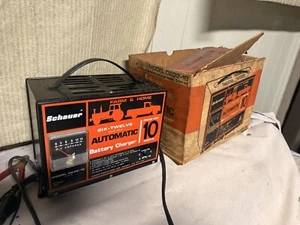 Vintage Schauer Farm Home 10 Amp 6-12 Volt Battery Charger Model 0232-18 - Picture 1 of 12
