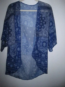 Blue and White Woman's Casual Sheer Paisley Like Print Kimono Cover Up Top sz.M - Picture 1 of 5