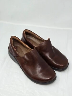 Clarks Shoes Women's Brown Leather Slip On Comfort Unstructured size 7 M - Image 1 of 4