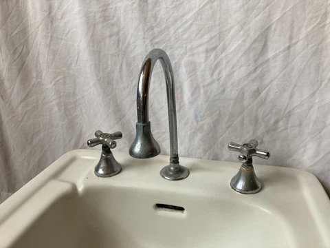Vtg Chrome Brass 12" widespread Deck Mount Gooseneck Sink Faucet 386-23E Cover