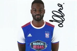 IPSWICH: SIMON DAWKINS SIGNED 6x4 2018/2019 PORTRAIT PHOTO + COA - Bild 1 von 1