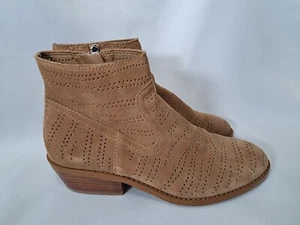 1. STATE Renna Perforated Tan Suede Ankle Boots Size 5 M Zip Up Bootie - Picture 1 of 13