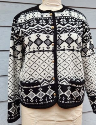 Suéter Vintage Elementos Clásicos Mujer Talla Grande Botón Cárdigan Negro Blanco  Foto 1 de 4