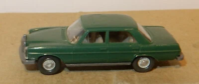 Micro WIKING Ho 1/87 MB Mercedes Benz 200 Verde Scuro No. Box - Immagine 1 di 4