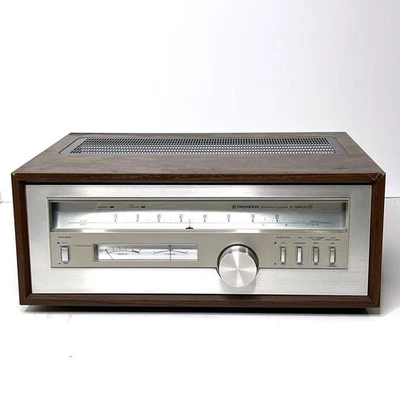 PIONEER F-8800X STEREO TUNER AM/FM With Wood Cabinet Vintage Operation confirmed - Image 1 of 4