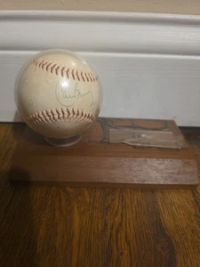 Carlos Baerga signed baseball  MacGregor Ball 90's - Picture 1 of 10