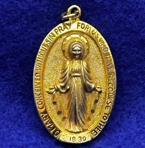 Vintage Catholic Virgin Mary Pray For Us Gold Filled 1830 High Relief Oval Medal - Picture 1 of 8