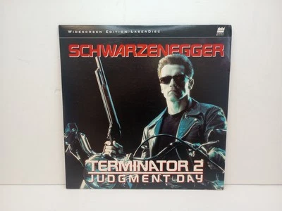 Terminator 2: Judgment  Day (Laserdisc) Widescreen Schwarzenegger - Image 1 of 4