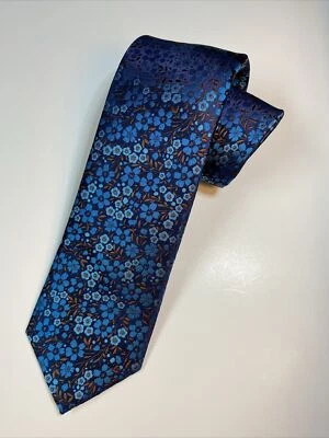 Corbata Joseph Abboud para Hombres 100% Seda, Patrón Floral Azul NUEVA PRECIO DE VENTA SUGERIDO POR EL FABRICANTE 79 $. Foto 1 de 4