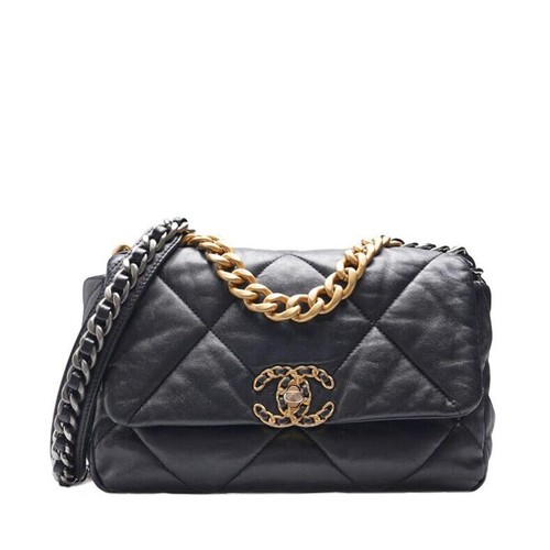 Borsa a tracolla donna media Chanel pelle di agnello nera 19 patta catena oro AS1160 B048