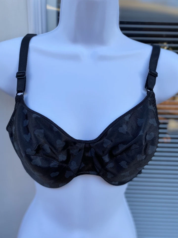  PRECIOSO SUJETADOR TALLA 36D NEGRO SIN RELLENO  Foto 1 de 4