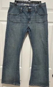 Levis Strauss 542 Jeans Women Size 12M Blue Low Flare Snap Flap Pockets - Picture 1 of 8