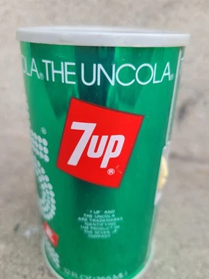 Vintage 7 UP AM Radio 12oz Can Themed, THE UNCOLA  Great condition - Image 1 of 4