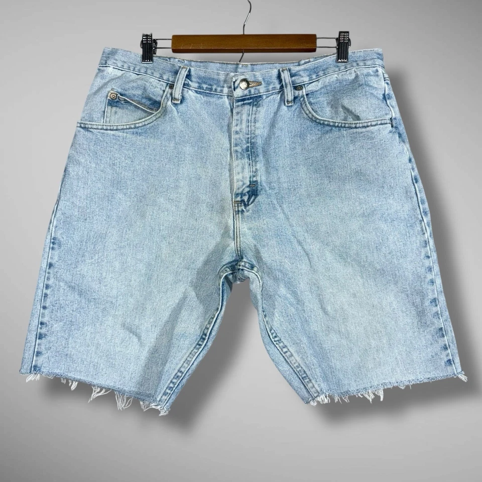 Pantalones Cortos Wrangler Jeans 36x9 Azul Lavado Claro Corte Dobladillo Crudo Calce Relajado Foto 1 de 4