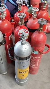 KS 6 Kohlendioxidlöscher CO2 Löscher Feuerlöscher 6 kg Feuerlöscher leer - Bild 1 von 2