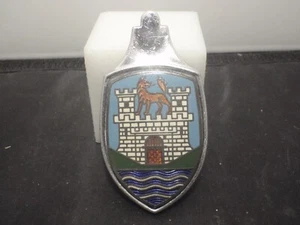 ORIGINAL VW BEETLE SPLIT WINDOW CAR BADGE HOOD EMBLEM INSIGNIA - Picture 1 of 11