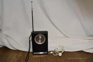 General Electric AM FM Solid State Radio Model P1791 Needs Optiming/Tuning - Bild 1 von 11