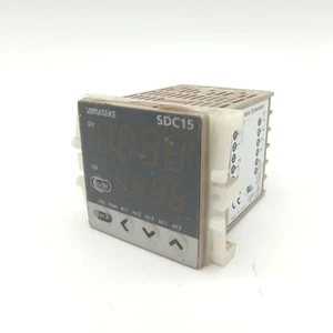 Controlador de temperatura Yamatake C15TV0RD0100 - Imagen 1 de 4