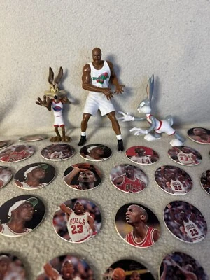 Juguete Space Jam Charles Barkley Wild E Coyote Bugs Bunny Michael Jordan Pogs Tunes Foto 1 de 4