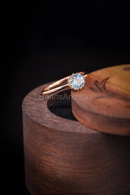 Кольцо из 100% чистого розового золота 14 карат с натуральным голубым аквамарином и бриллиантом круглой огранки 0,5 карата - Изображение 1 из 4