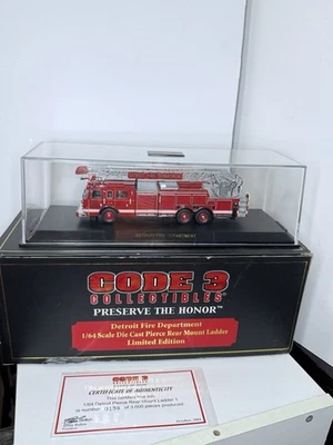 Code 3 Detroit Pierce Rear Mount Ladder 1 Limited Edition 2004 Vehicle #12917 - Image 1 of 4