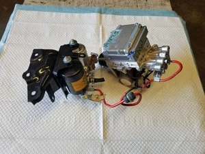 11 12 13 14 15 16 17 LEXUS CT200H ANTI LOK ABS UNIT OEM - Bild 1 von 12