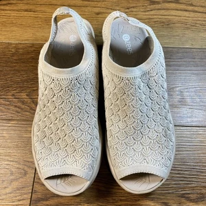 BZEES Secret Slingback Socken Sandalen beige Größe 9 gehäkelt Komfort Absatz Stretch - Bild 1 von 7