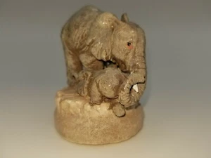 Estatuilla de elefante y bebé estatua ~ 2-1/2" de alto - Imagen 1 de 5