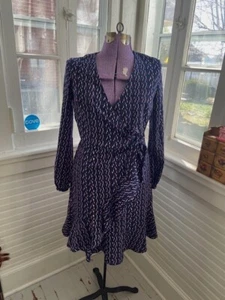 New Banana Republic wrap dress Women's size 2. Blue w/ red & white pattern. NWT - Picture 1 of 8