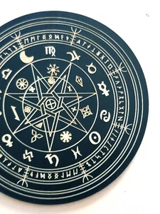 WICCA Hexenkunst Kleine Pendelunterlage aus Holz Pendelbrett Rund Schwarz Ø 10cm - Bild 1 von 3