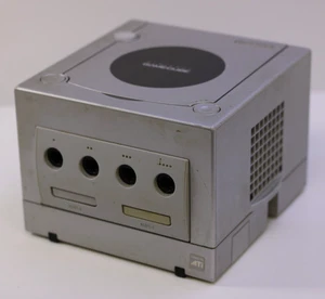 Nintendo GameCube Platinum Silver Console Only for Parts or Repair  DOL-101 - Picture 1 of 9