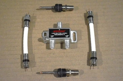 GODAR R-8A EUROPEAN TUBE RADIO FM COAX SPLITTER KIT - Image 1 of 2