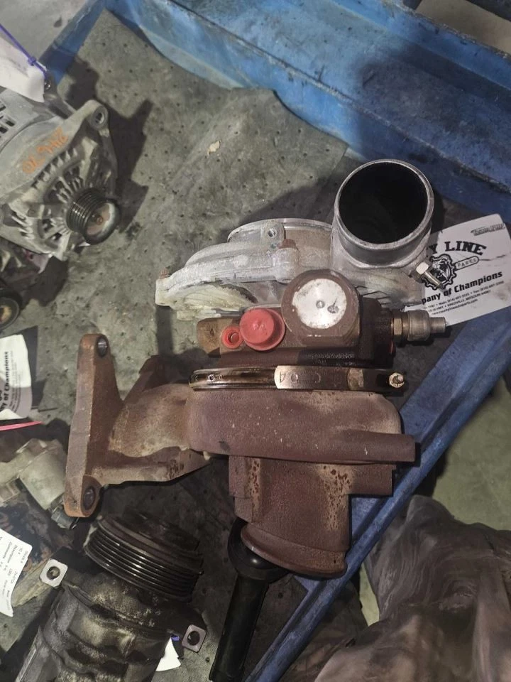 Turbo/Supercharger Fits 11-16 SIERRA 2500 PICKUP 1159112 - Image 1 of 2