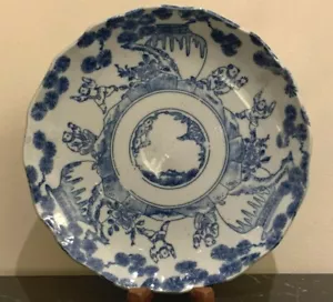 Impresionantes jarrones antiguos chinos azules y blancos figurativos y placa de follaje - Imagen 1 de 11