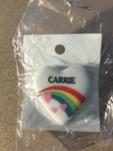 Pin Vintage Corazón Arco Iris Personalizado Nombre Femenino Alison Brenda Carrie Etc. - Imagen 1 de 145