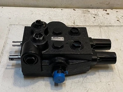 Sauer Danfoss 341D 156B7056 Hydraulic Control Valve - Image 1 of 4