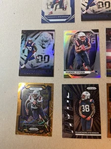 Lote de 8 cartas de Rhamondre Stevenson 4 novatos gran lote - Imagen 1 de 2
