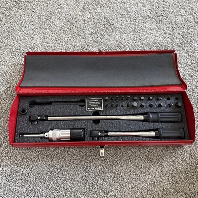 Klein Tools 57060 Master 电工扭矩扳手套装带金属盒  — 第 1/4 张图片