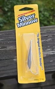 Johnson SM1/4-SLVR Silver Minnow Weedless Spoon Color Silver 1/4 oz. - Picture 1 of 2