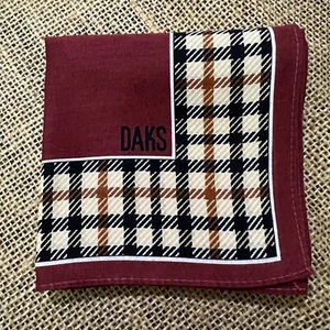 MAN HANDKERCHIEF BERRY RED BEIGE CHECKS VTG ART CLASSIC COTTON POCKET SQUARE 17" - Picture 1 of 3