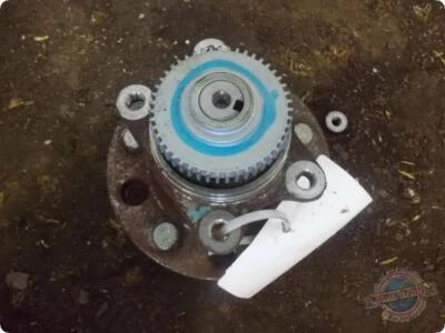 Buje de rueda trasero usado se adapta a: Kia Rondo 2008 trasero hasta 18/02/08 trasero grado A Foto 1 de 4