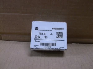 1743-OB8S B Allen Bradley NEU im Karton SPS 8 Punkt Sicherheitsausgangsmodul 1743OB8S - Bild 1 von 3