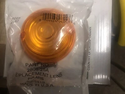 Victory 99-03  V92 Classic & DLX Cruiser Amber Turn Signal Lens OEM NOS 2201419 - Image 1 of 2
